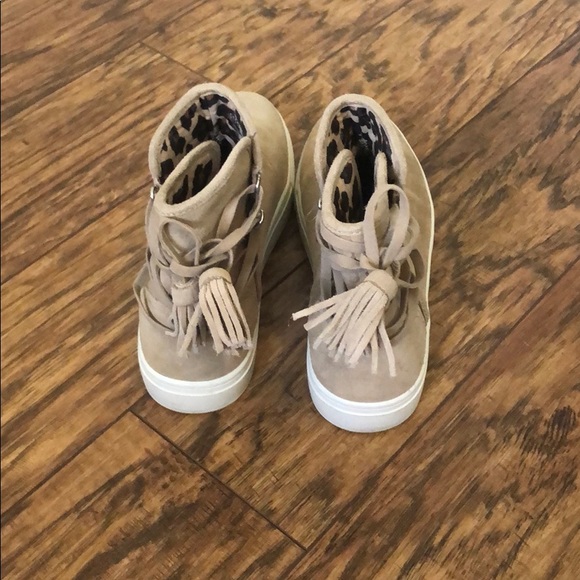 Zara Women High Top Suede Sneakers with Tie Back - Picture 3 of 6